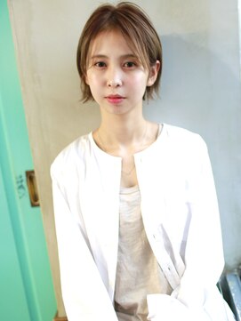 バース(BIRTH) 天神【BIRTH】抜け感ショート×センターパート　2