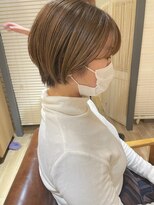 レーヴ(Reve) 丸みショート