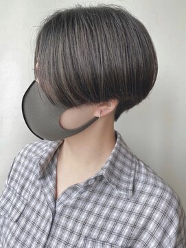 モリオフロムロンドン 原宿本店(morio from London) 【morio原宿】ハイライトハンサムショート　ヘアカラーグレー