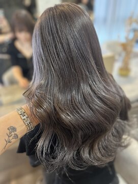 ラビス 浦和(Lovis) 魅力倍増カール/セミディ/シアーカラー/ダークアッシュ/姫カット