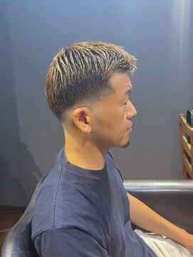 ビーダンディー(Bee dandy) ビジネスフォーマル スキンフェード 七三オールバック