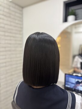 メモリーズ 銀座(Memories) ボブスタイル 学生カット