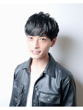 トリム 渋谷(trim.) サーフカール/刈り上げセンターパート/ブルーブラック[渋谷]