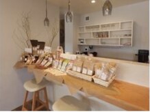 カフェのような空間でゆっくりリフレッシュしていってください♪