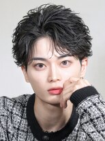 アイトーキョー 横浜(AI TOKYO)&nbsp;フェザーパーマ/センターパート/毛流れパーマ/ニュアンスパーマ