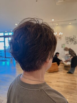 ルッツ(Lutz. hair design) 2/28 くせ毛を活かしたショート《後藤美樹》