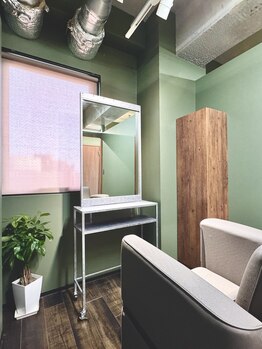 イム 博多 祇園(im)の写真/《祇園駅徒歩5分の髪質改善サロン》新しい価値を！人の目を気にせず、寛ぎながら希望を叶える♪