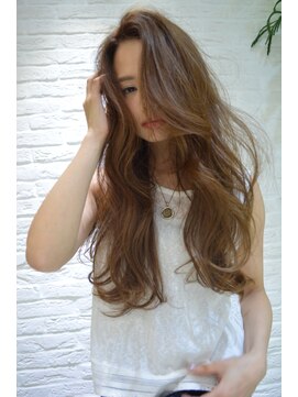 スタジオ エット(studio ett) 抜け感のある大人カジュアルなロング