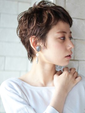 ヘアーアンドメイク フォルス(HAIR&MAKE FORS) 【FORS】西田ゆか　シンプル＊ウエーブショート