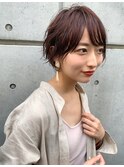 無造作カール×小顔に見えるワンサイドショート