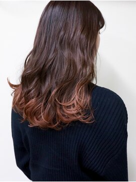 ルドワ(Rudowa) ピンクブラウンのガーリーなグラデーション