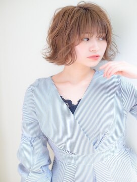 ロンド ルージュ 銀座店(Lond rouge) 外ハネスタイル　フェミニンボブ