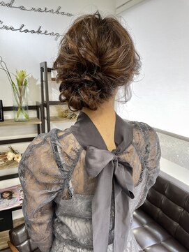 フー(fu.) シニヨンアレンジ