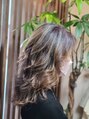 和らく ハイライトでの白髪ぼかしも人気メニューのひとつです♪