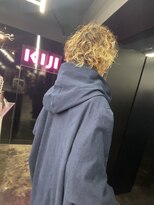 キジ(KIJI) ブリーチ履歴4回 ウルフブリーチパーマ
