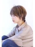 ハイライト ベージュ ショートマッシュ