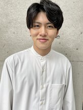 ブリーチなしダブルカラー、艶カラー、レイヤーカットのスペシャリスト、峯脇魁ってどんな人？？#大阪韓国