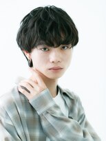 六本木美容室 白金店&nbsp;マッシュ/センターパート/ツーブロック/黒髪/眉毛カット