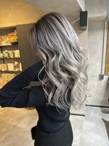 サニー 渋谷(SUNNY)&nbsp;バレイヤージュ、ハイライト、グレージュ、レイヤーカット、