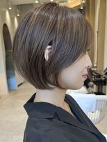 表参道白髪ぼかしウルフショートボブアッシュベージュ30代40代