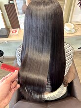 髪の芯から改善する独自の施術メソッド