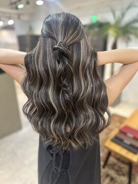 メリー オオサカ(Merly Osaka) ハイライト