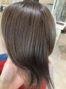 アルブル エト シミー(Arbre et chimie) クラゲヘアー/小顔/ココアベージュ/オリーブグレー/東村山