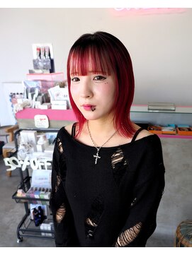 グラデーションカラー：レッド