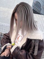 シェルヴ(XELVE) シャドールーツ/ホワイトグレー