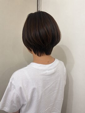 ペスカケイクリエイティブ(PESCA K-CREATIVE) 丸みシルエットショート×ナチュラルベージュ