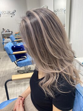 サーカス(Sircus) ☆コントラストバレイヤージュ☆