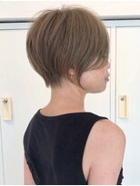 アデプト 綾瀬店(adept)&nbsp;前下がりショート/大人かわいい/アッシュ【綾瀬/北千住/亀有】