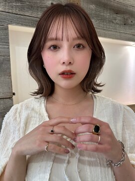 アイヴィ 表参道(IVY) 愛されくびれボブベージュイヤリングカラー【肥田亜沙美】