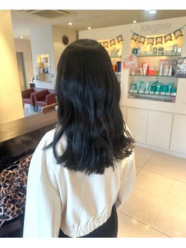 レナークアリア(LENAHC ARIA) Shiny hair!