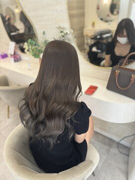 ラビス クローバー(Lovis clover) グラデーショングレー