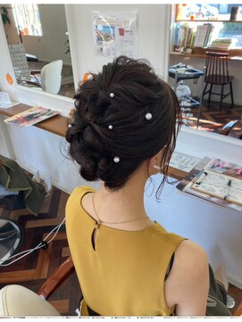 ヘアーアンドメイクアップモパ ヘアアレンジ