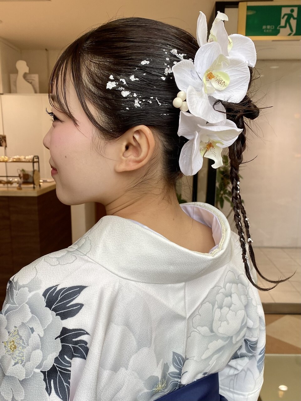ウィッグ　三つ編み　ヘアアレンジ　上品　卒業式　成人式 成人式 卒業式】カチモリヘア銀箔三つ編みヘアアレンジ：L240933795