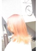 ほんのりピンク、ホワイトベージュ