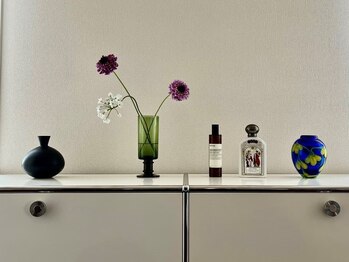 アイヘアー(Ay hair)の写真/【上質で洗練された空間】落ち着いた雰囲気の店内で、心地よいひと時を…。髪のお悩みも相談しやすい◎