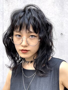 ヘレナトウキョウ(Helena Tokyo) 黒髪/ウルフウェーブ/モード系ハイレイヤー/個性派/メガネ女子