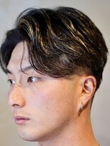 メリケンバーバーショップ コウベ(MERICAN BARBERSHOP KOBE)&nbsp;メンズカットバーバースタイルセンターパートN2