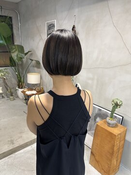 トラン(TRAN) 【艶ボブ】まとまりの良いコンパクトボブ