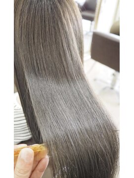 リリーズ ヘア(Lily's Hair) 艶髪♪外国人風カラー♪アプリエ☆ブルーアッシュ