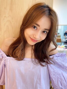 アンガーデン(Une GARDEN) くびレイヤー グレージュカラー シルキーベージュ 前髪