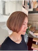 前下がりボブ/ダブルカラー/ナチュラルベージュ/30代40代50代