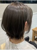 大人女子のナチュラルミニボブ