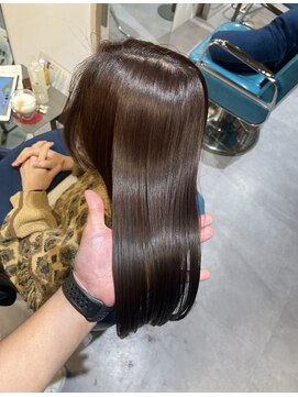 リラエ(Lyrae) 縮毛矯正/髪質改善/美髪カラー/トリートメント【大阪/西梅田】