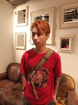 ブロック ジャポン(bloc japon) ハイトーンの前下がりのショート