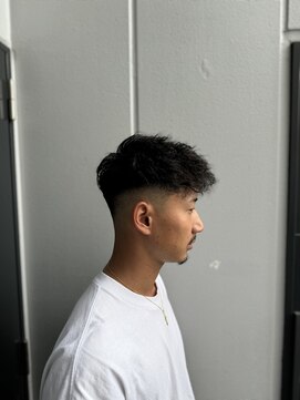 ヒロギンザ 横浜店(HIRO GINZA) スキンフェードツイストパーマスタイル