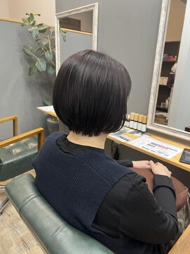 エニー 四条大宮(aNy) 丸みショートボブ